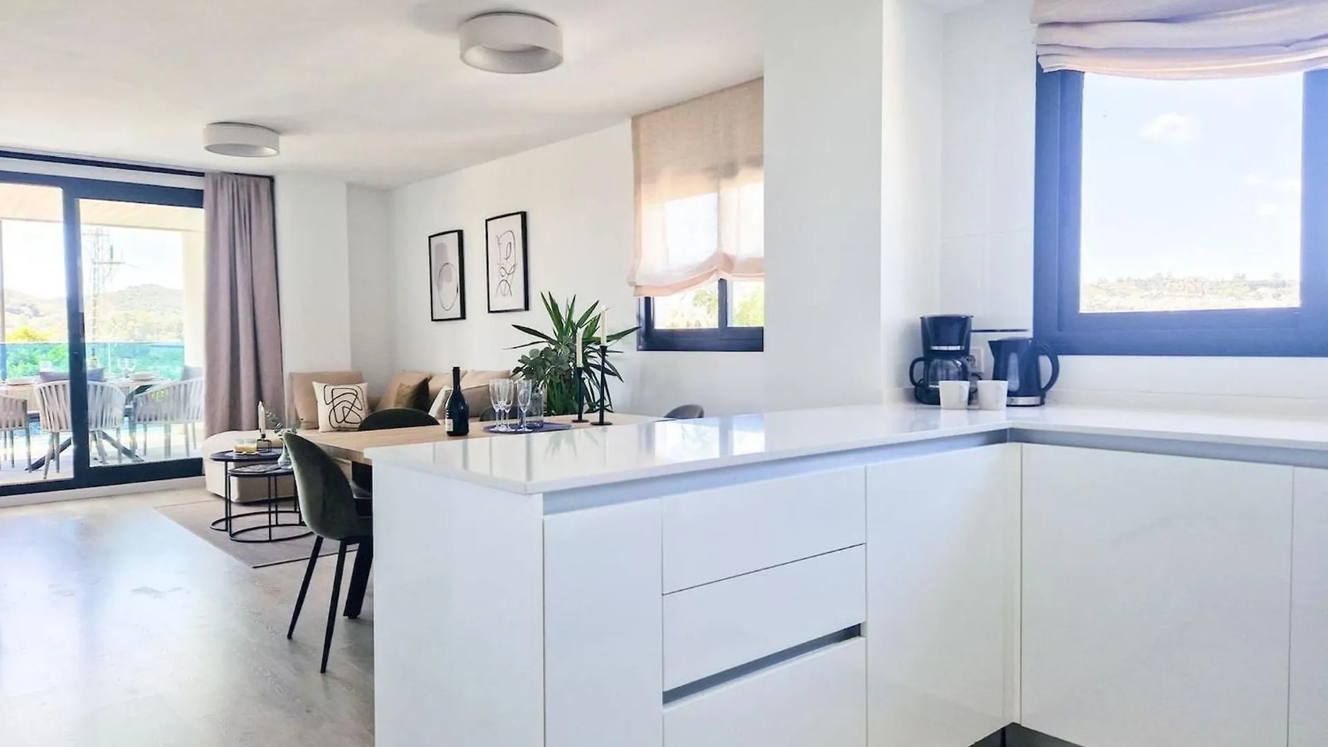 Modern 2 Bed Apartment - Jardines De Las Lagunas MIJAS COSTA 0*,  Ισπανία