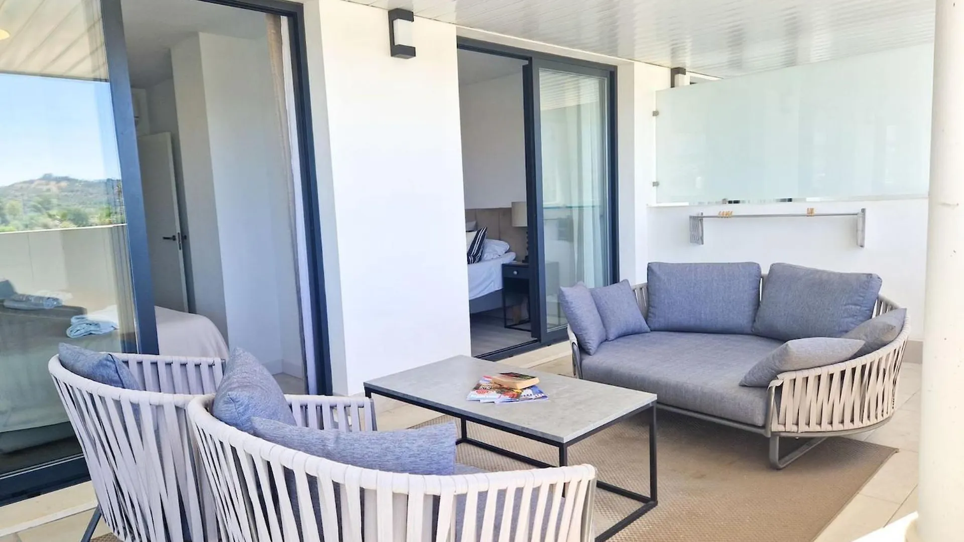 Modern 2 Bed Apartment - Jardines De Las Lagunas MIJAS COSTA 0*,  Ισπανία
